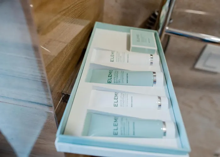 Twoseasons 布克维